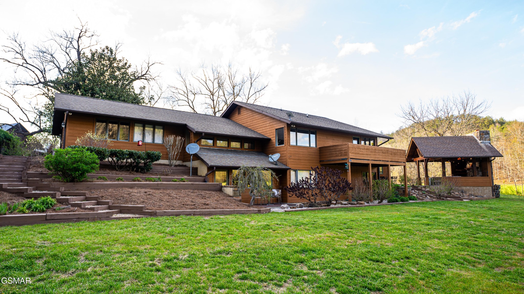 4242 Pearl Valley Road
