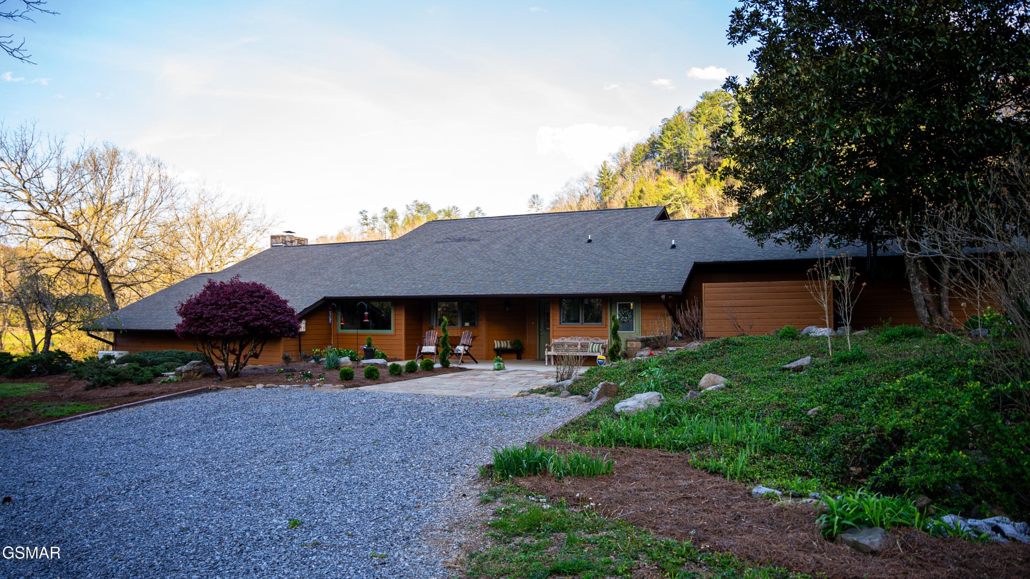 4242 Pearl Valley Road