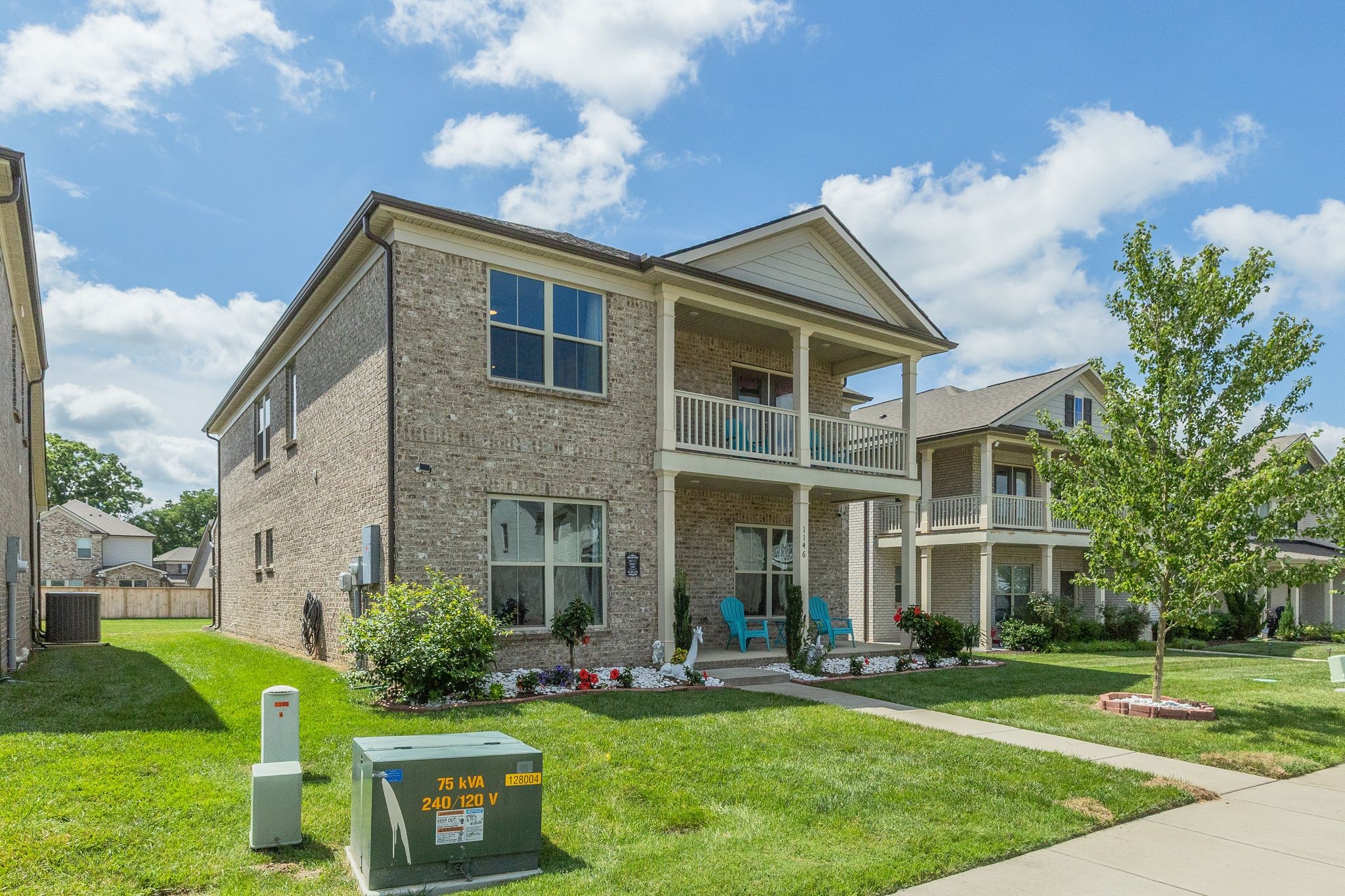 1146 Carlisle Pl