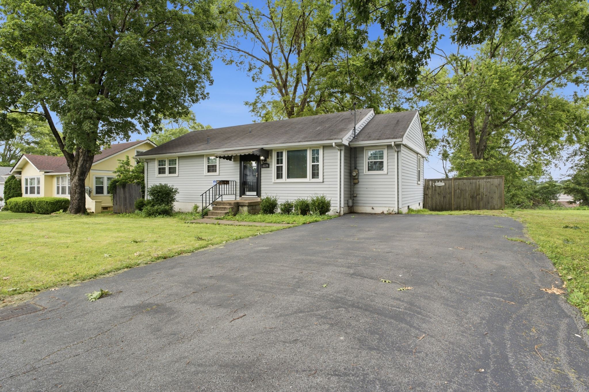 119 Myers St