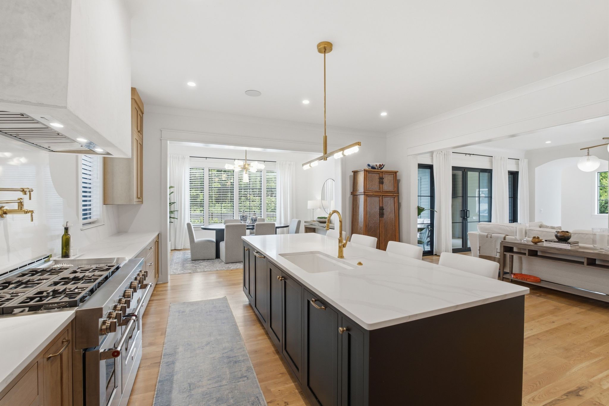 328 Kelly Glenn Ct