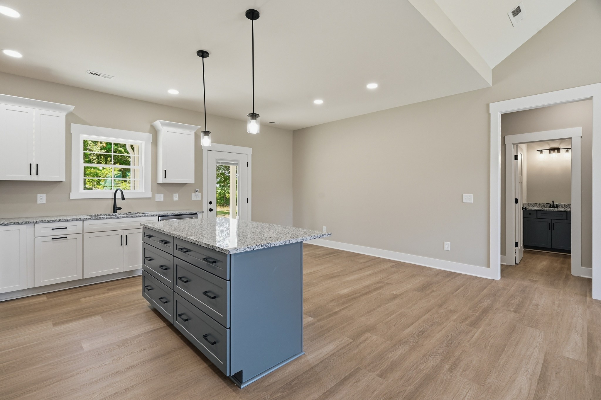 180 Northside Landing