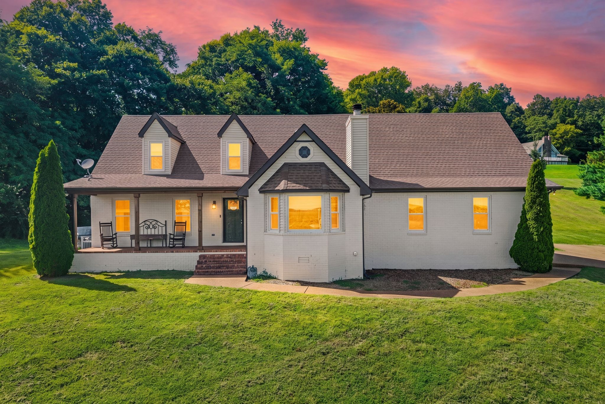 900 Dories Ln