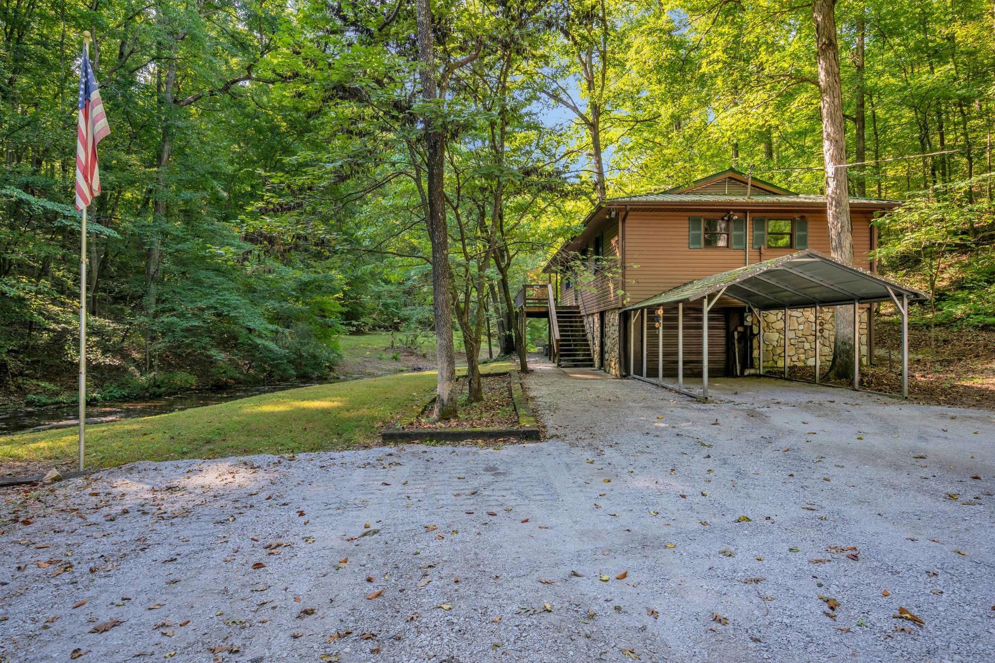 1255 Deerfoot Drive