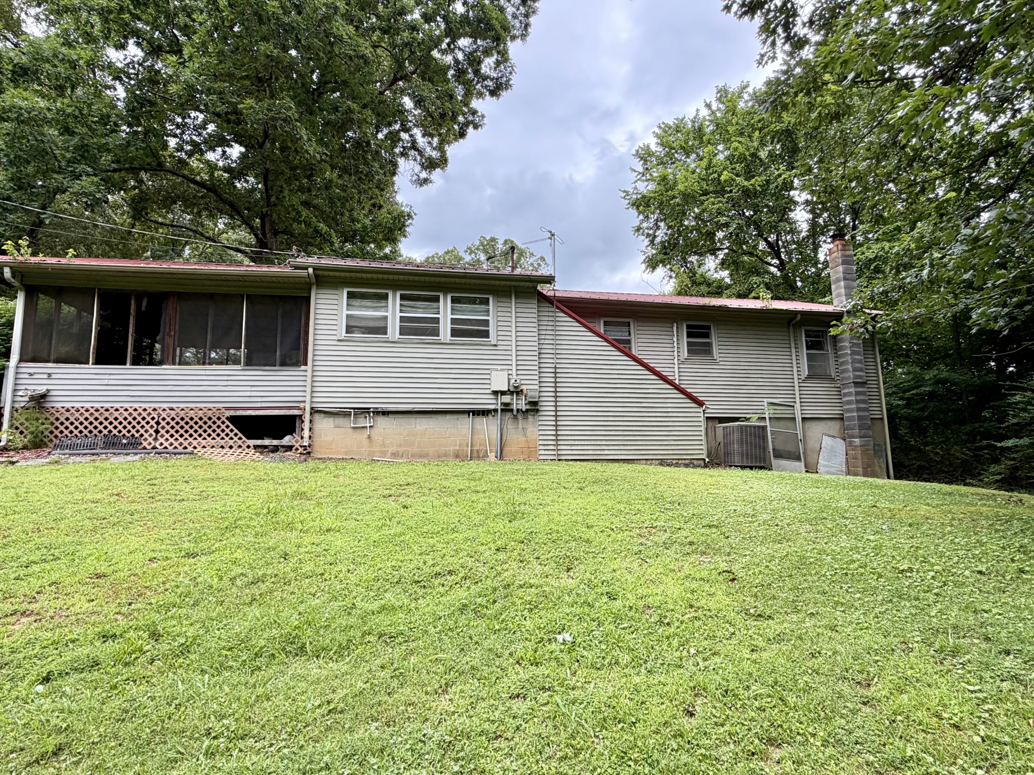 2155 Spring Hill Rd