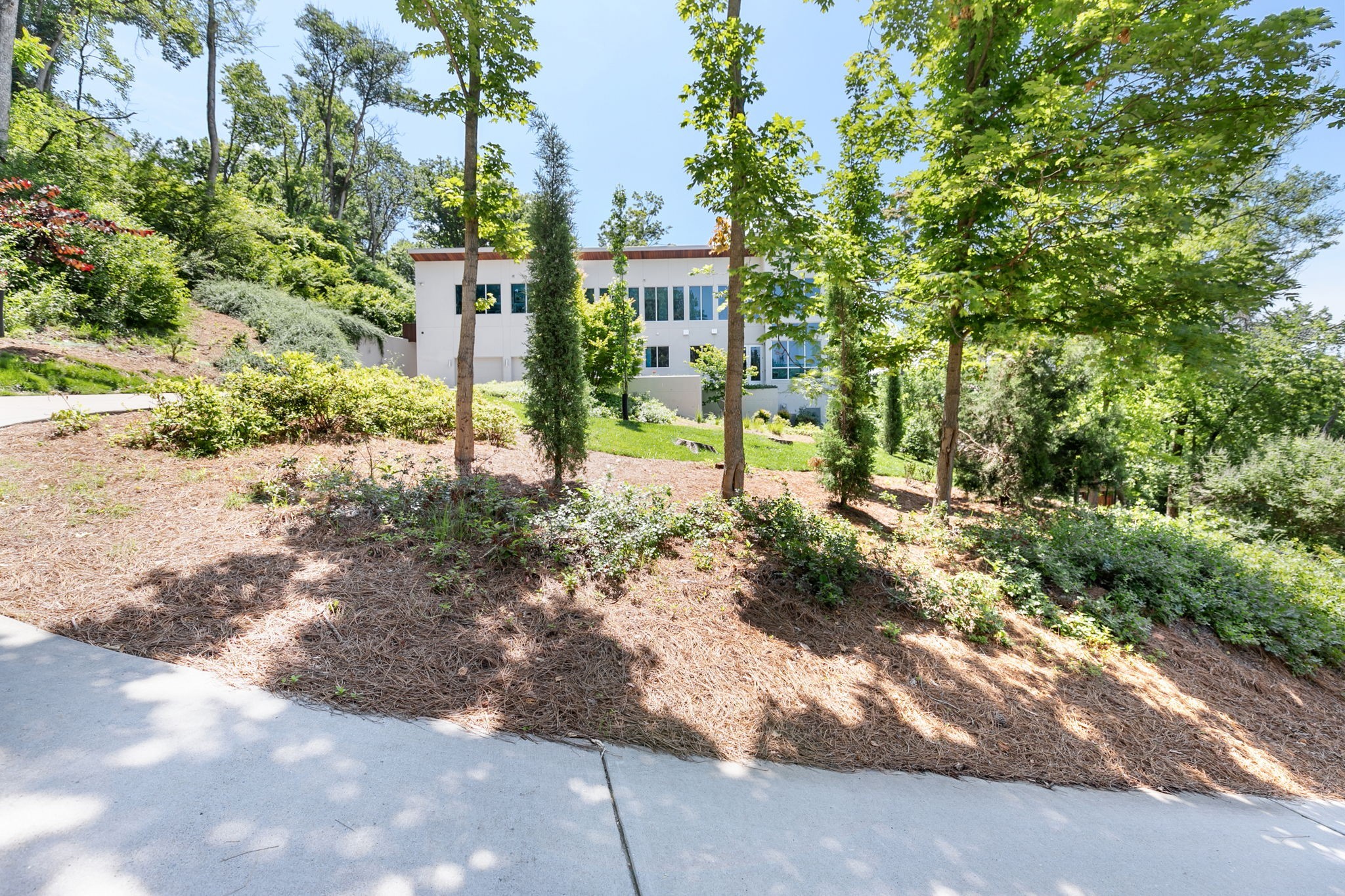 1701 Woodsong Dr