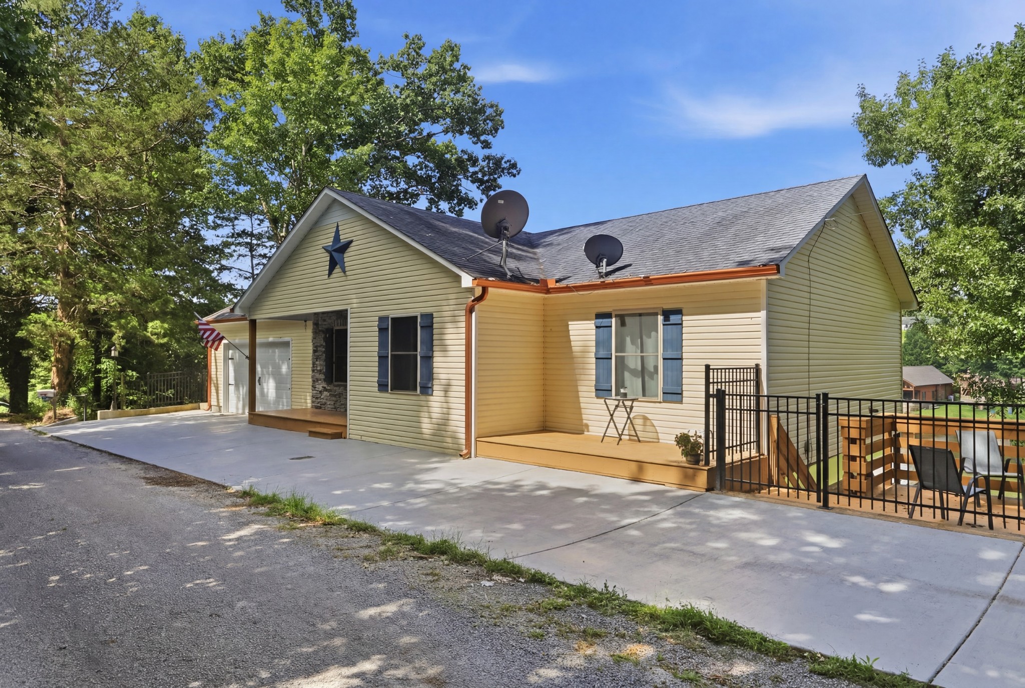 540 Clear Creek Cir