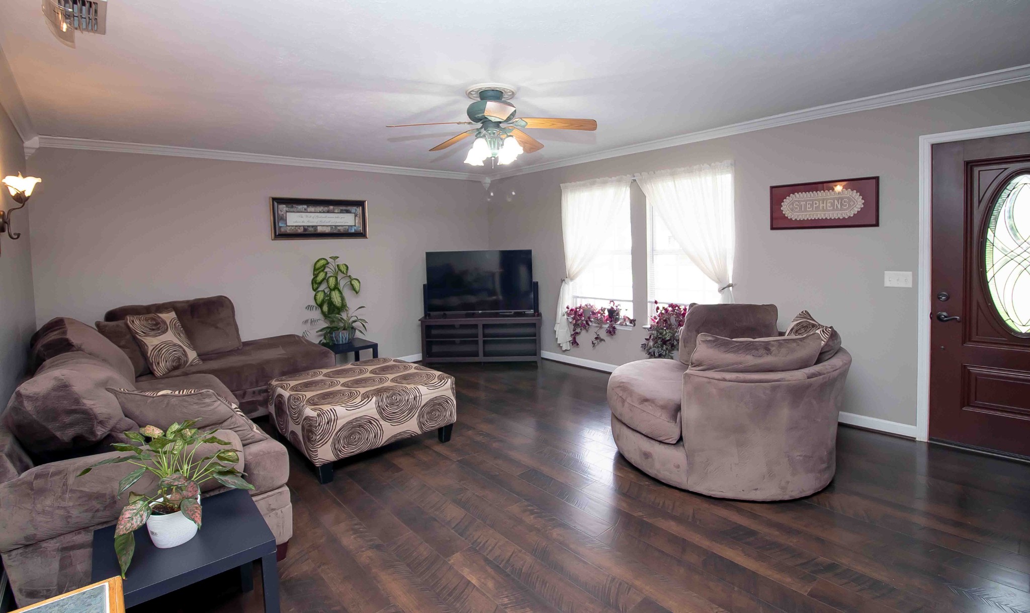 114 Lake Forest Dr