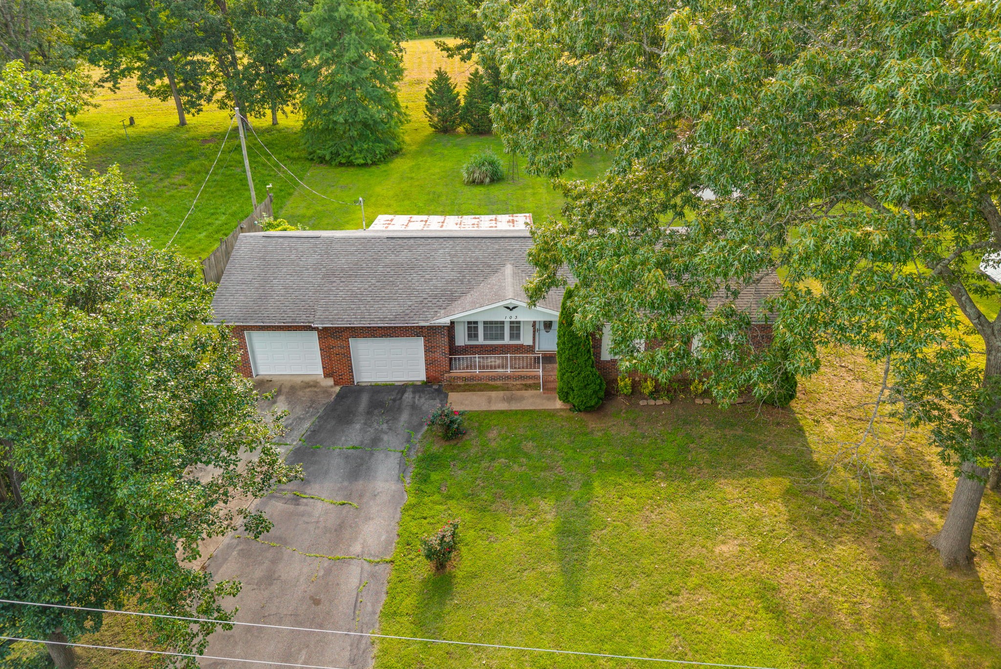 103 Hazelnut Ave