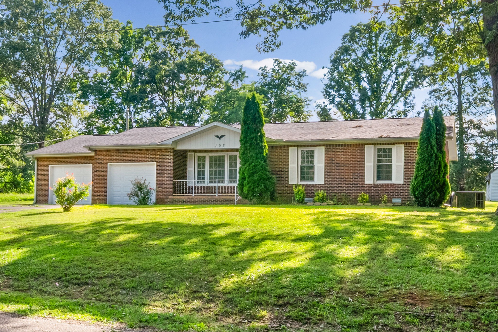 103 Hazelnut Ave