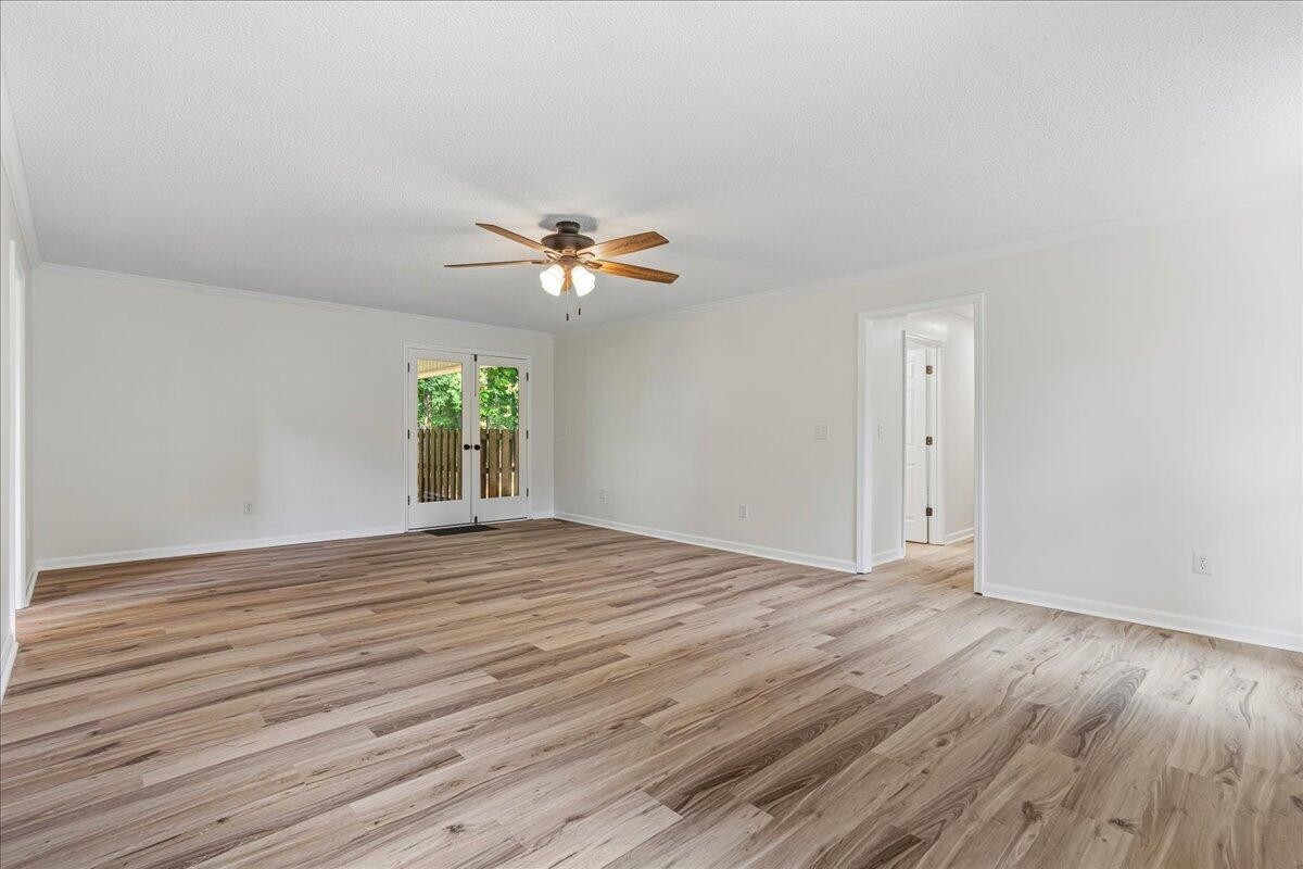 2613 Kenwood Drive