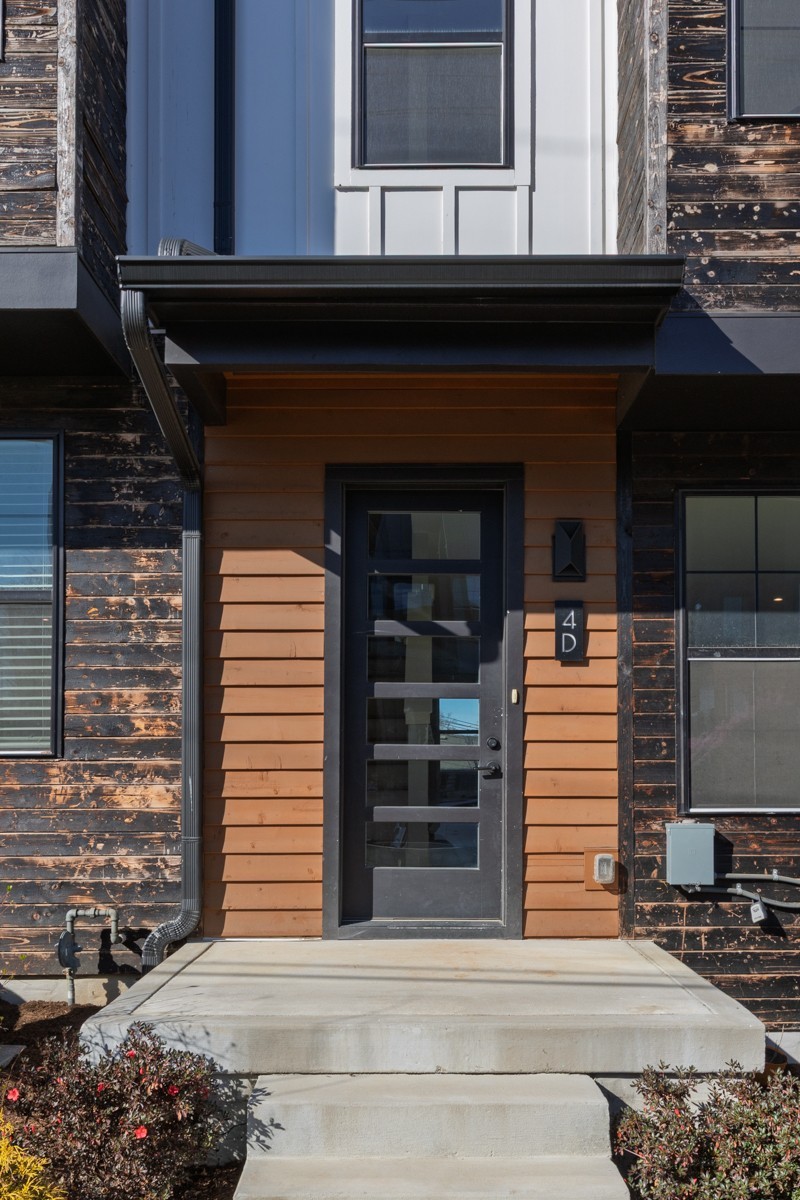 4D Trimble St