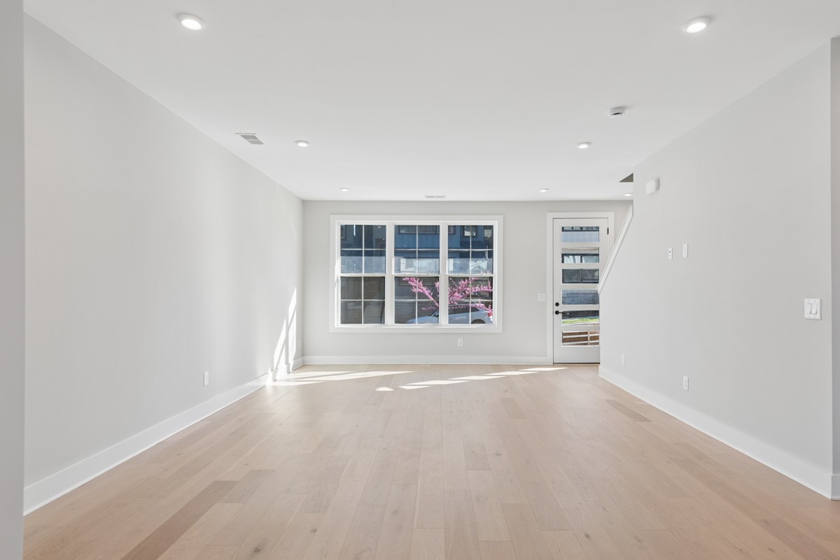 4D Trimble St