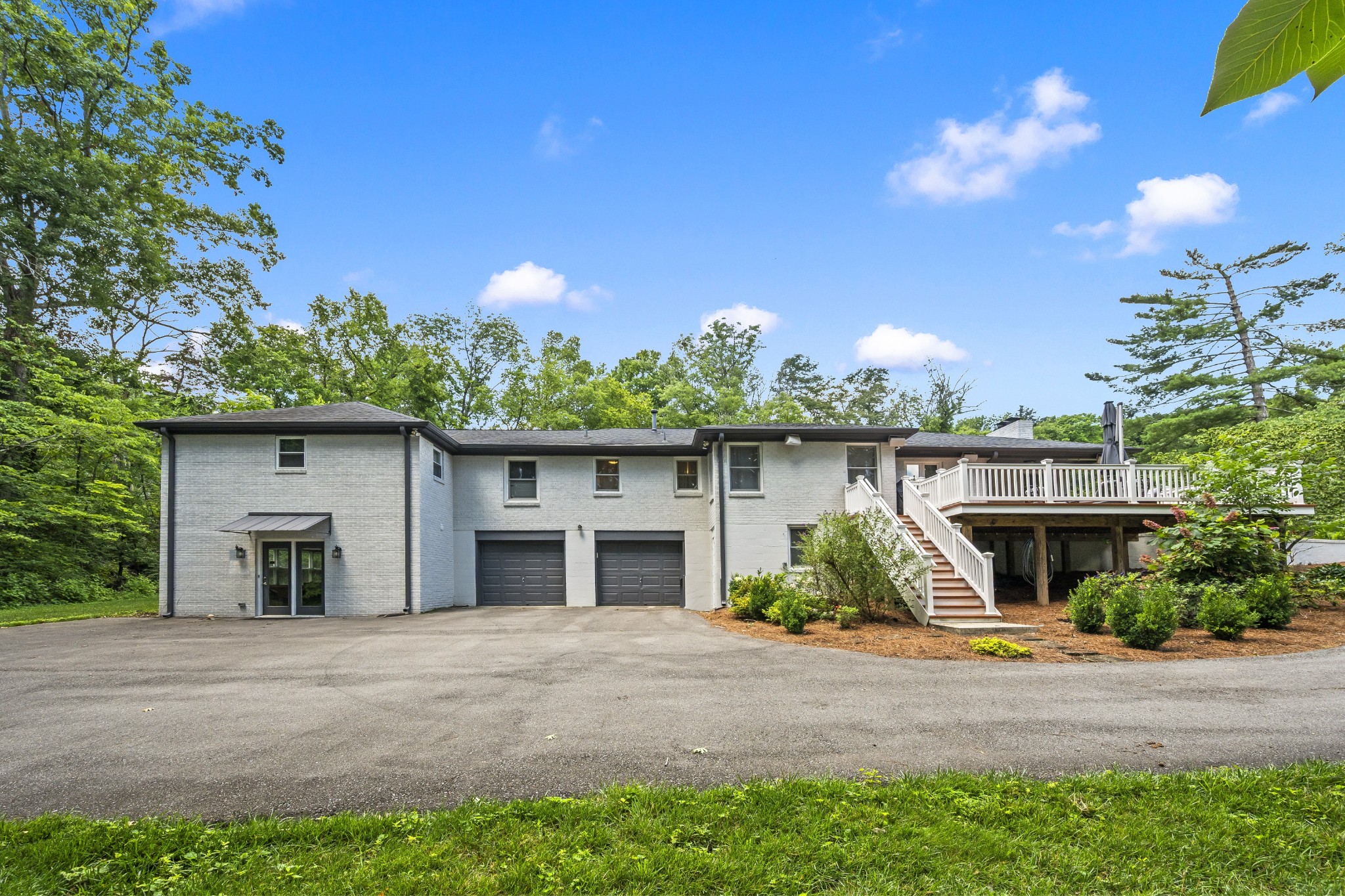 873 Forest Acres Dr