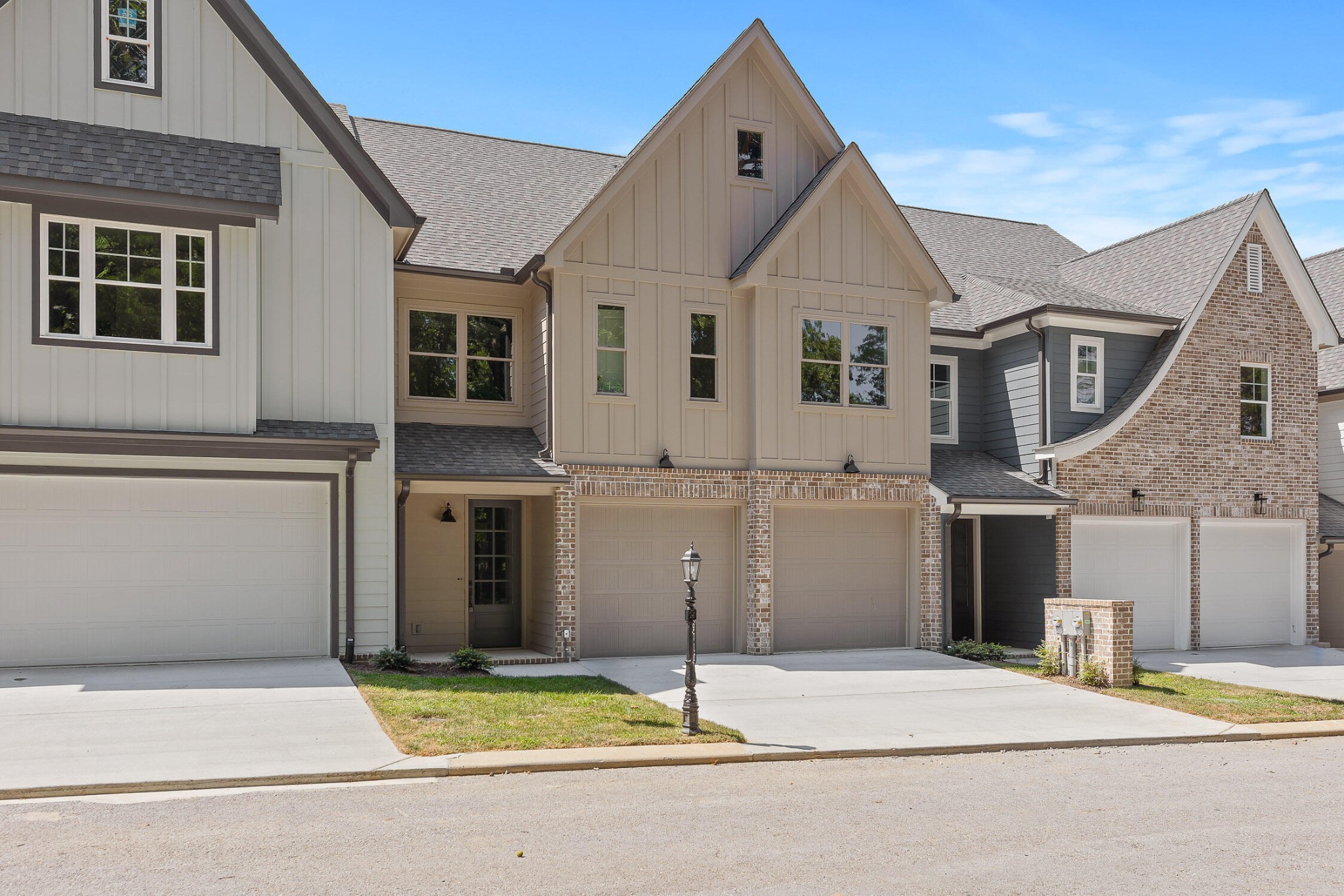 9710 Dutton Lane