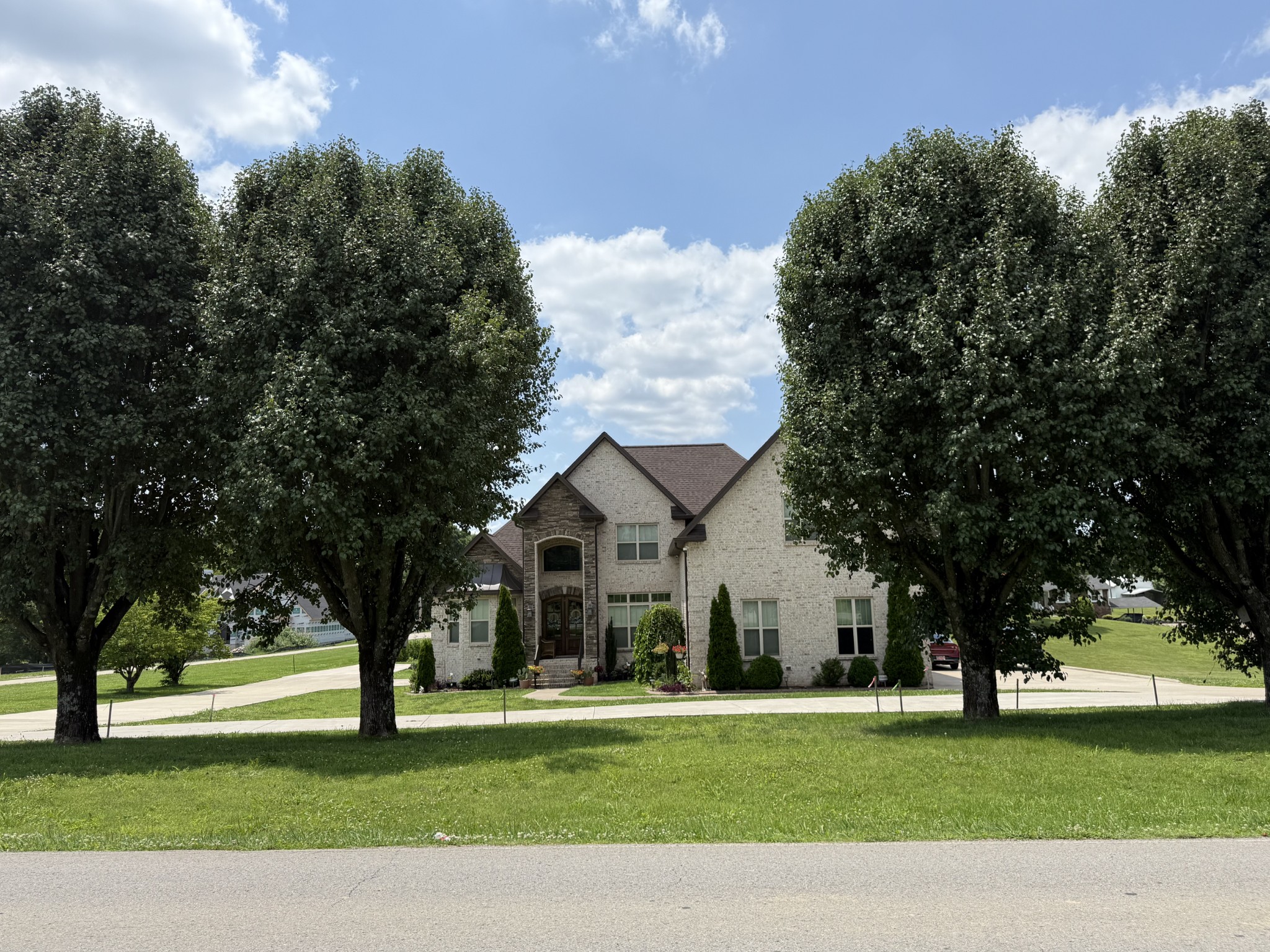758 Waldron Rd