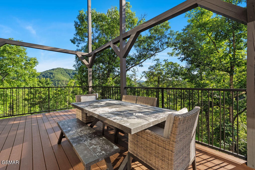 1429 Mountain Ash Way