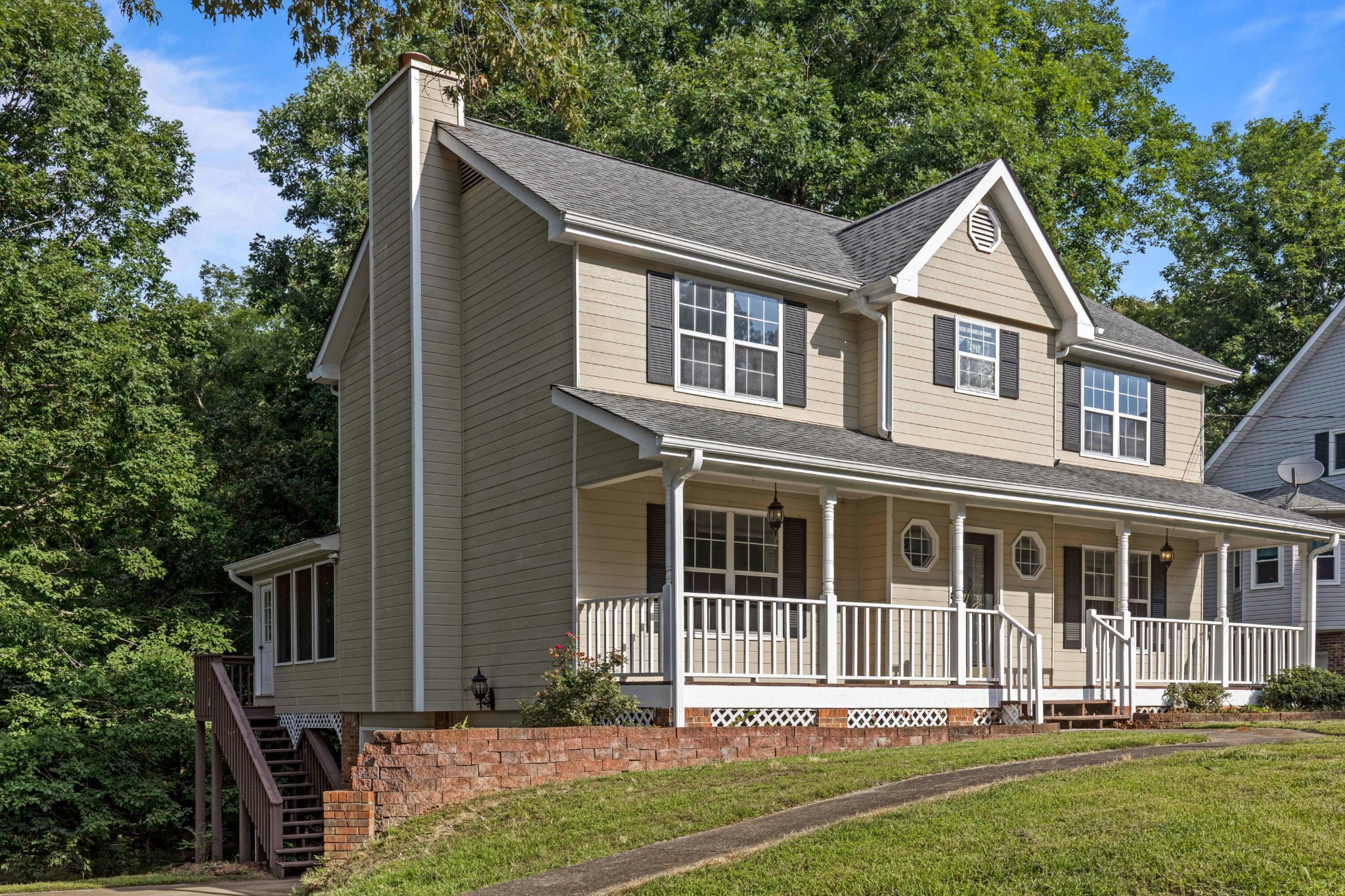 2414 W Wind Drive