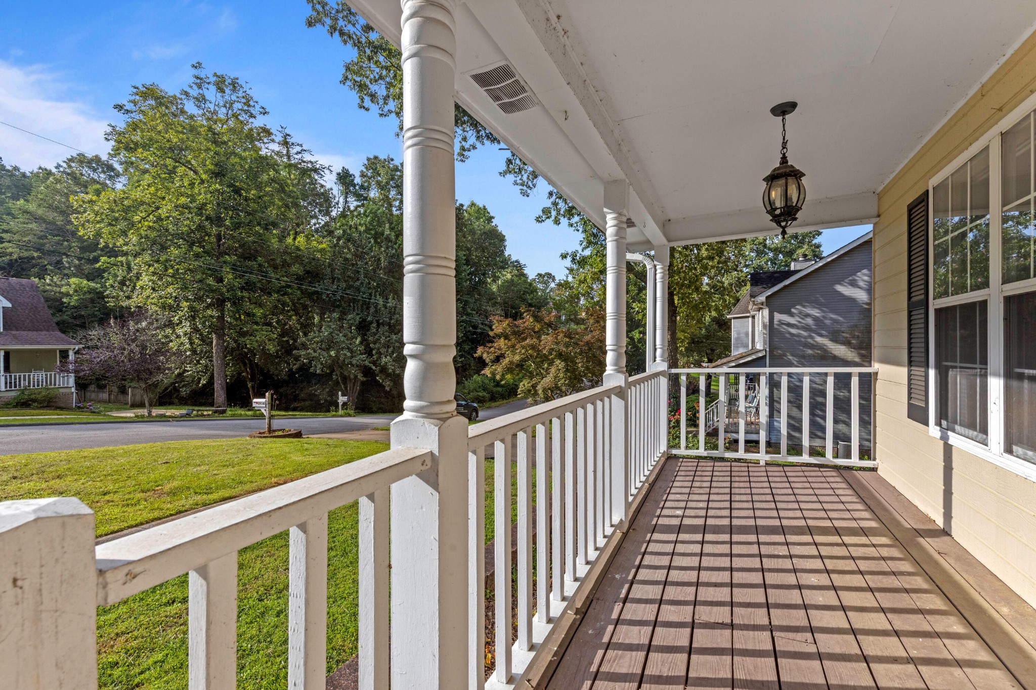 2414 W Wind Drive
