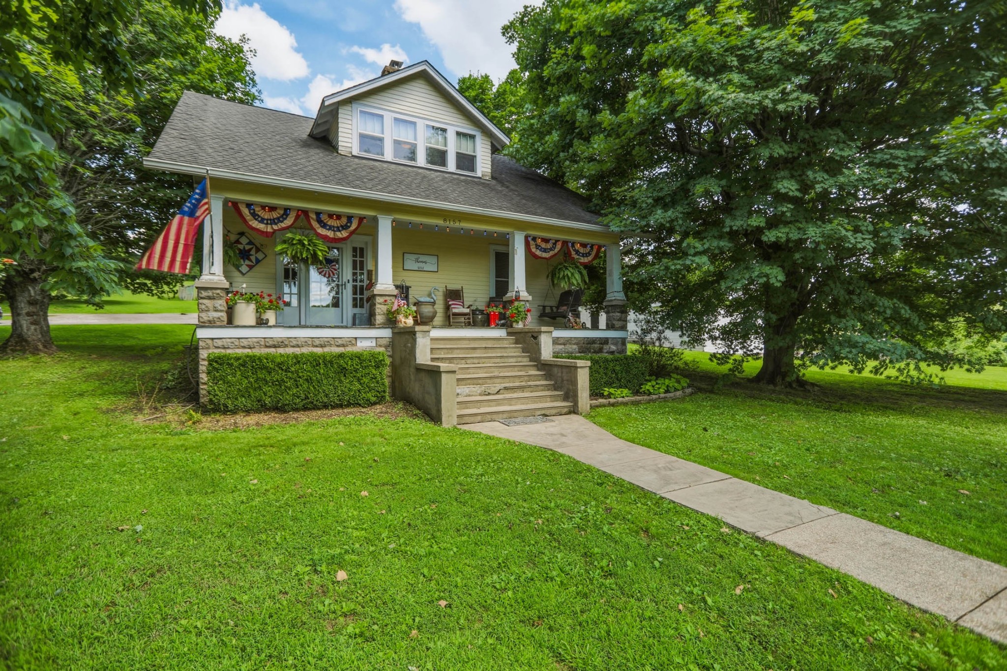 8157 Highway 49, E