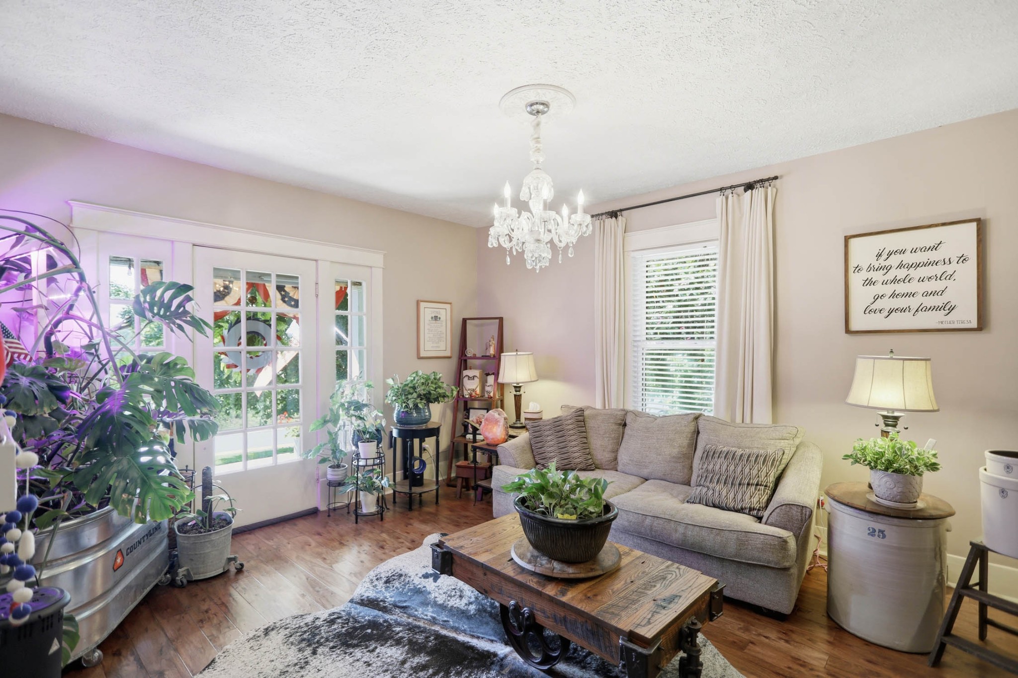 8157 Highway 49, E