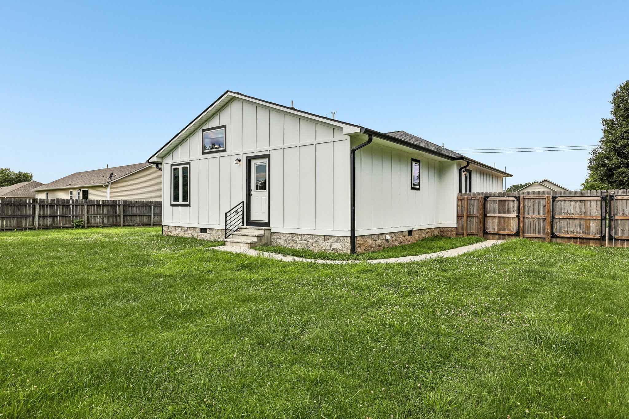 2312 Forrest Fields Dr