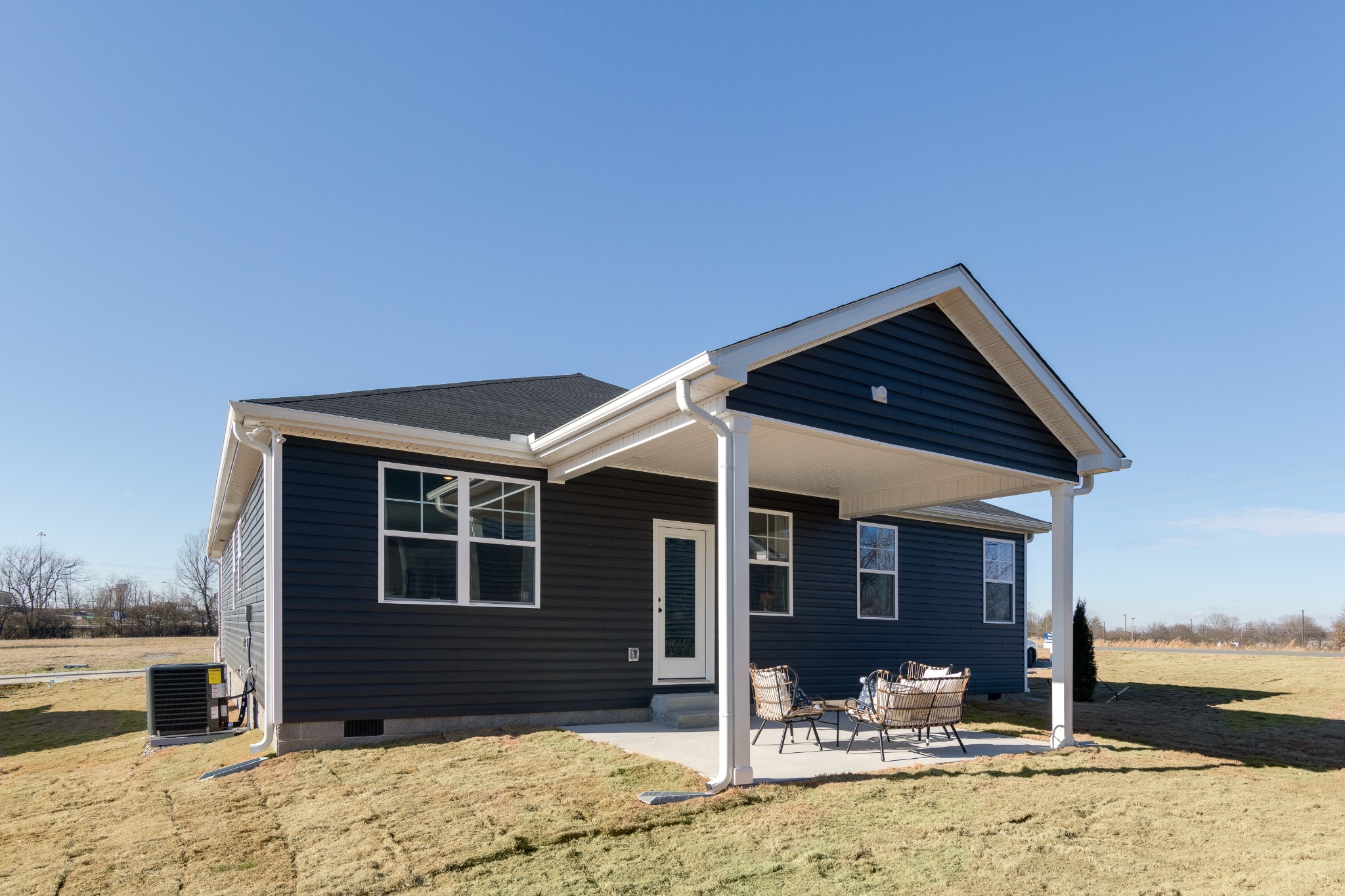 11 Stoneview Dr