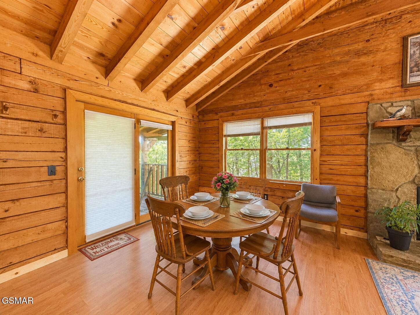 874878 Boone Acres Lane