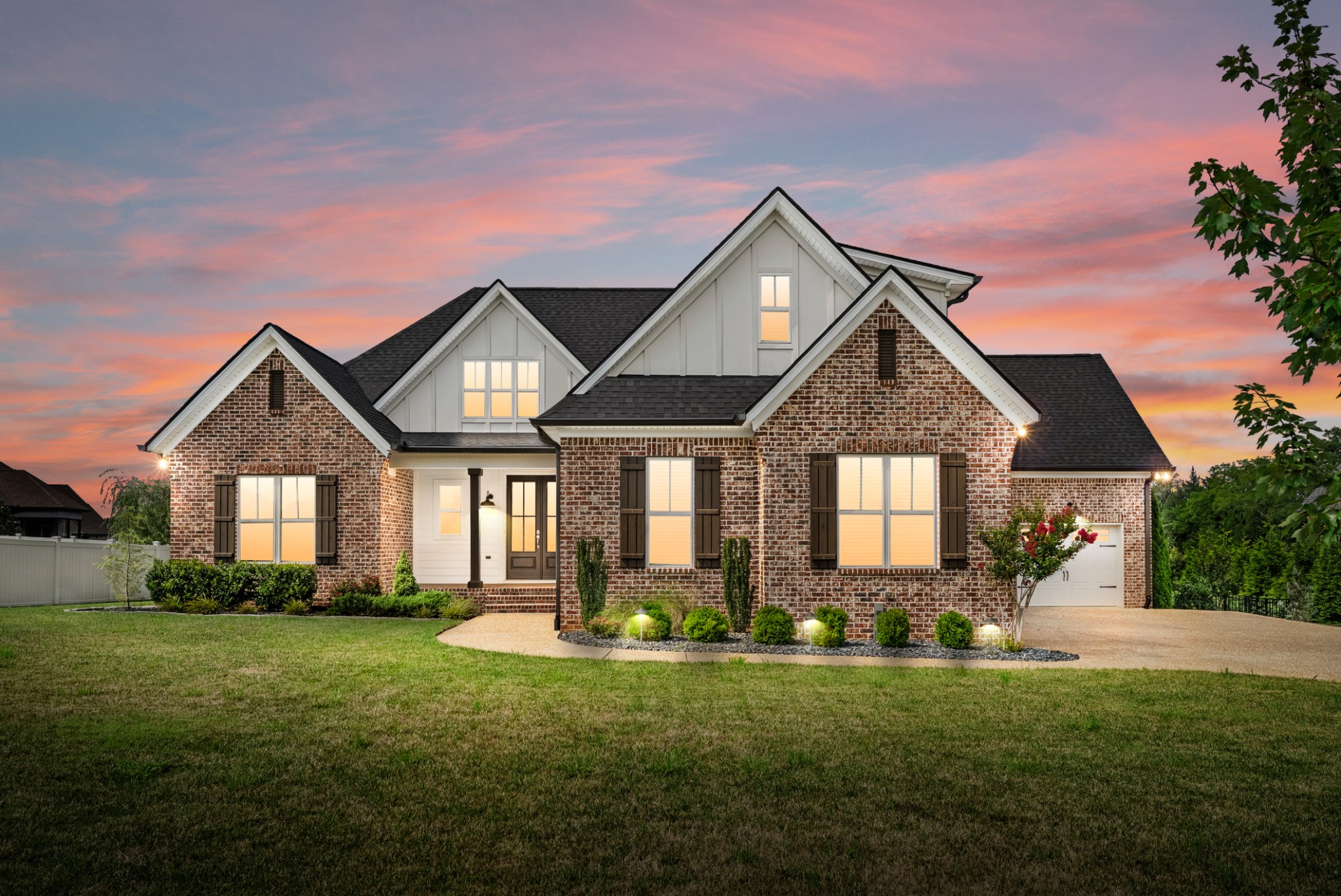 731 Farmington Dr