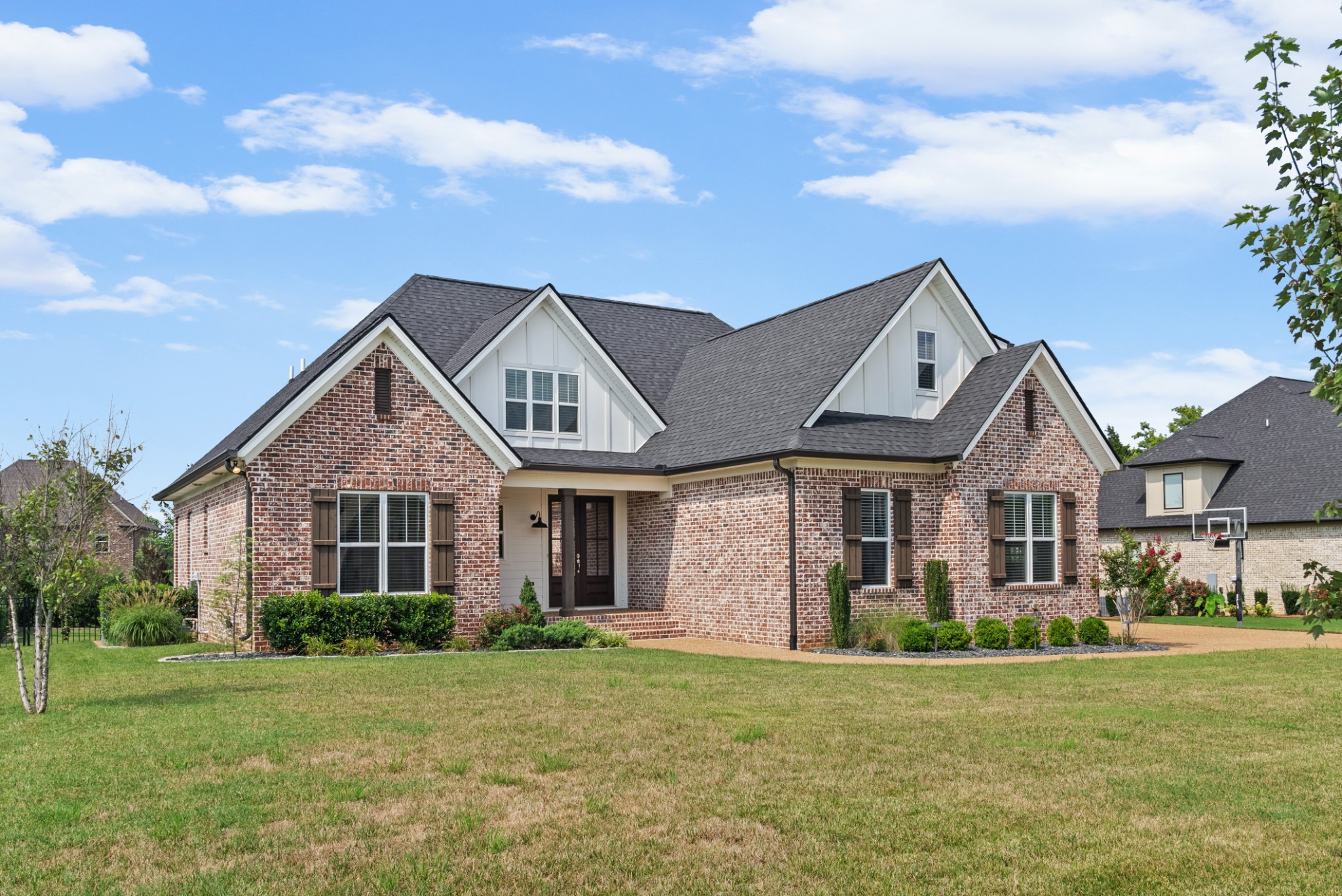 731 Farmington Dr