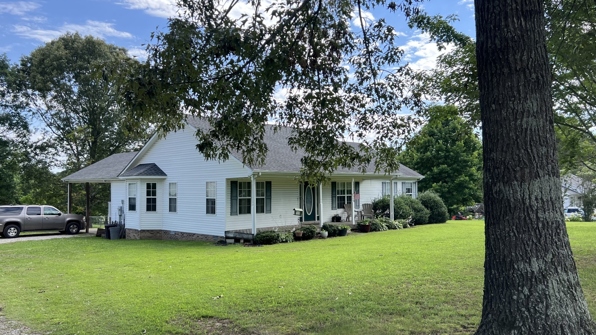 153 Commodore Cir