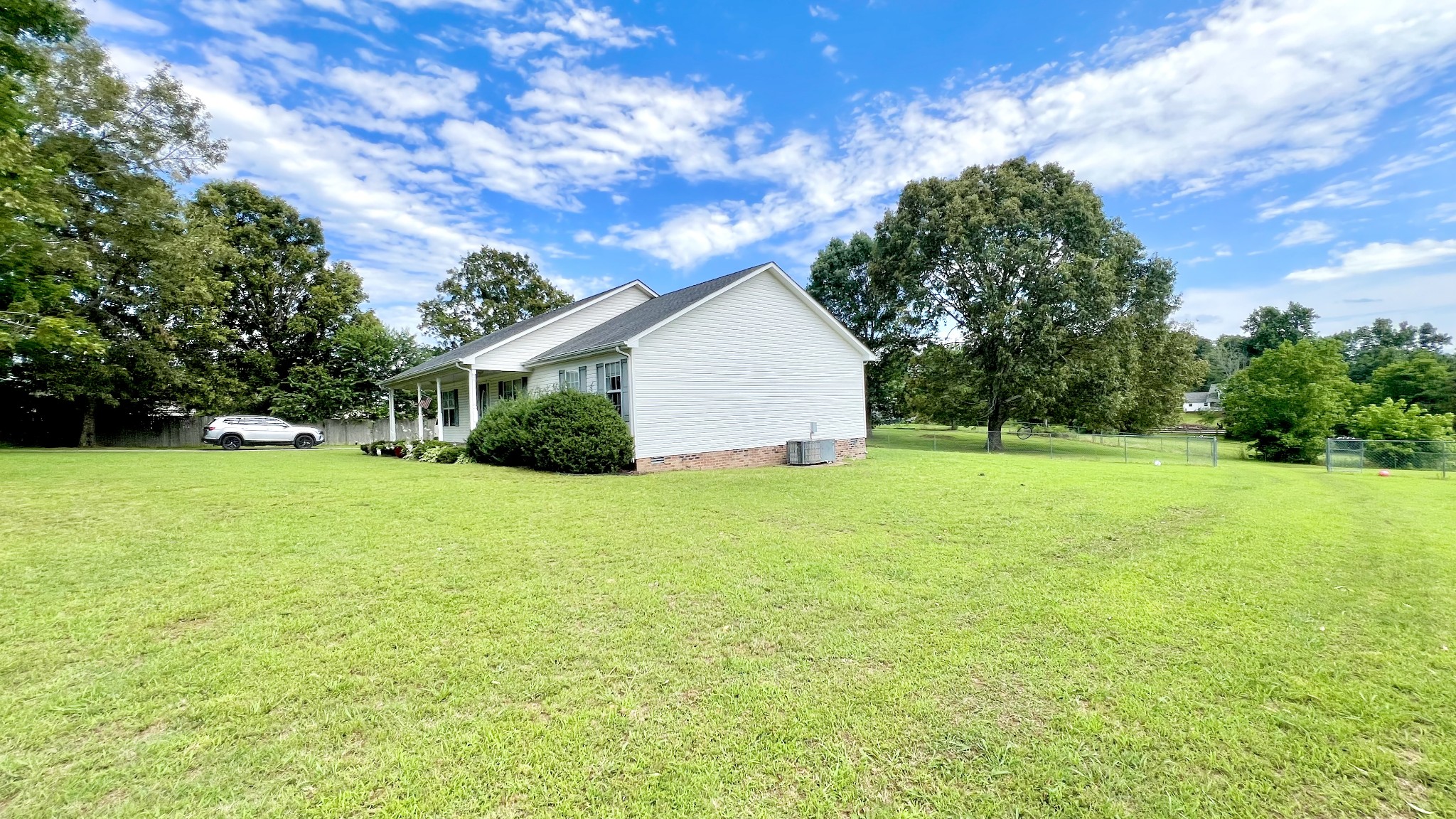 153 Commodore Cir