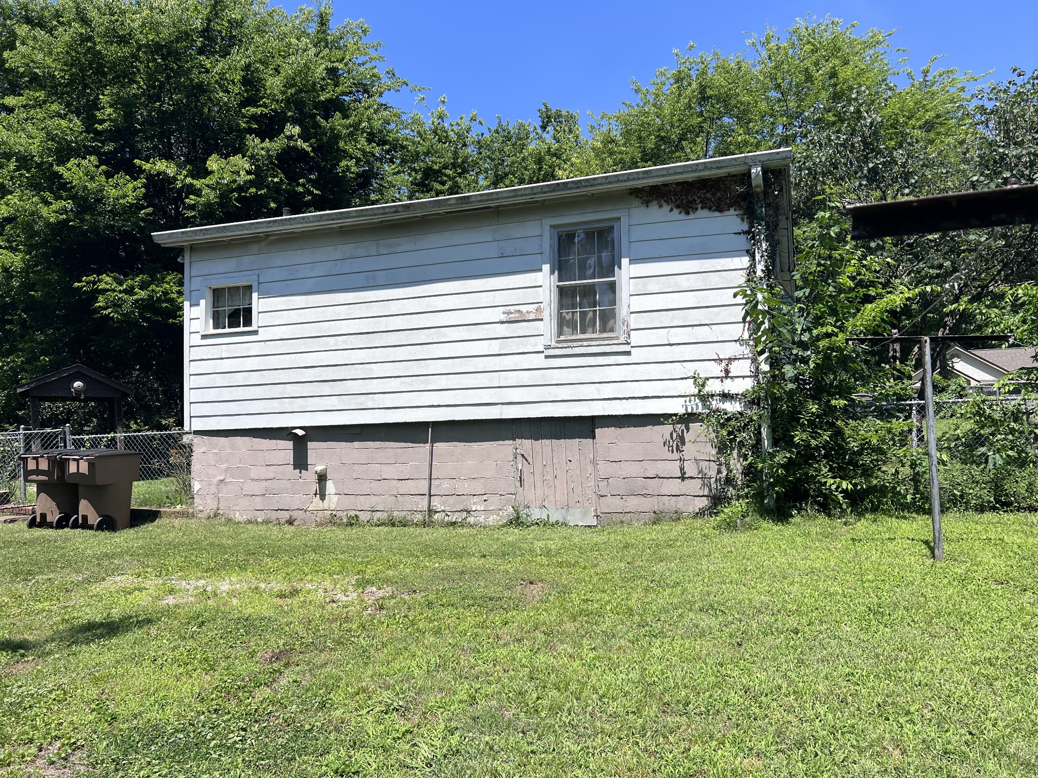 2306 Alpine Ave