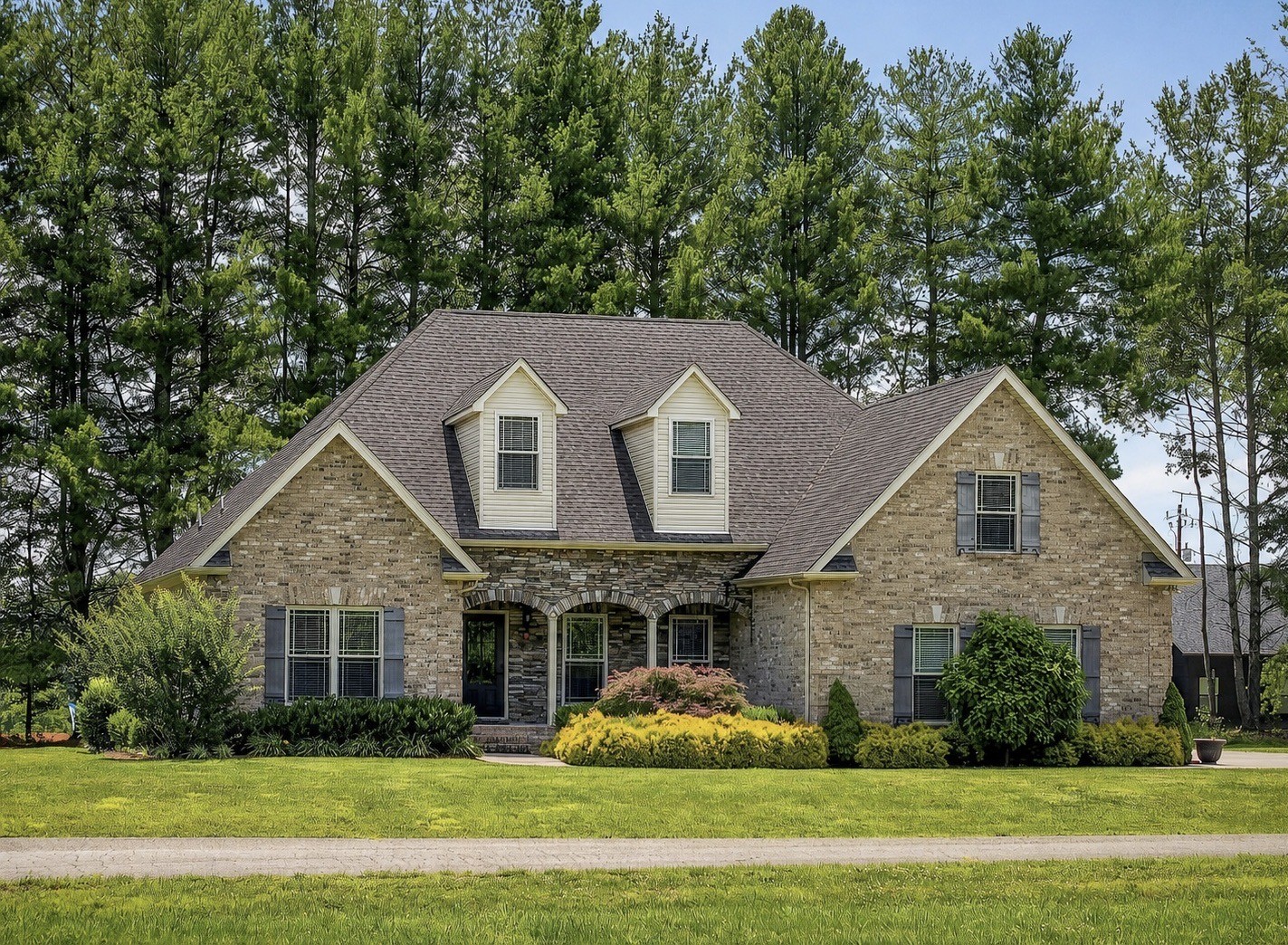 139 Chestnut Oak Ave