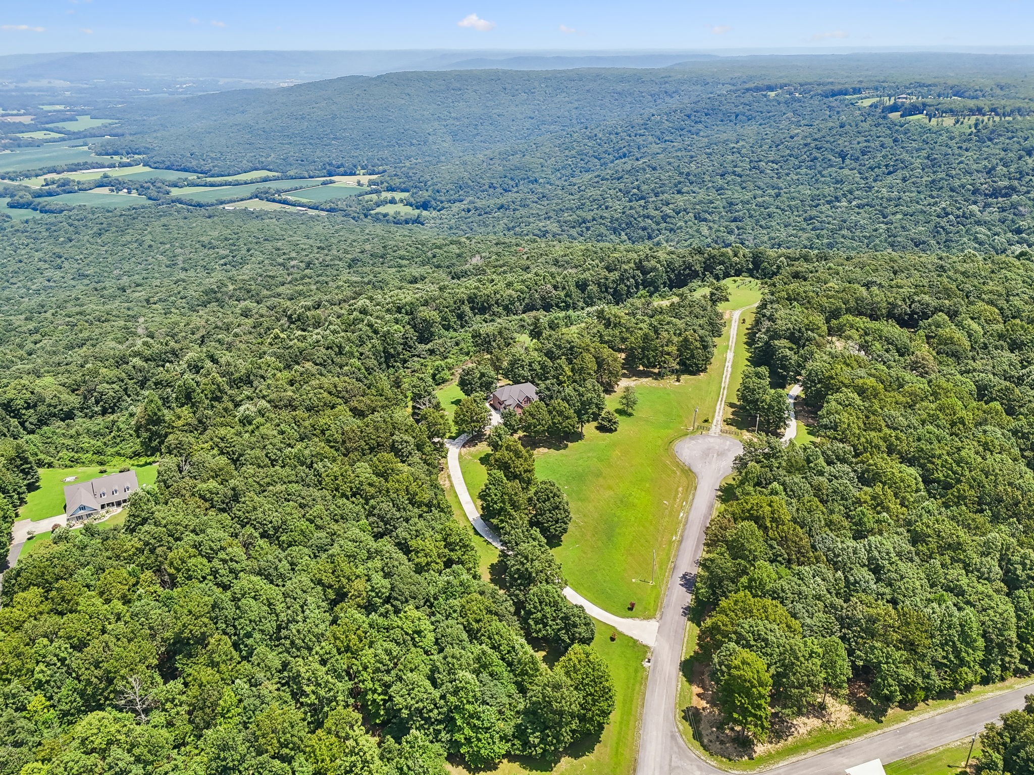 231 Point Dr
