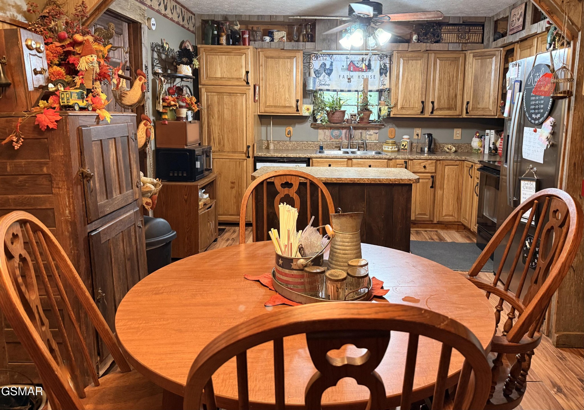 3504 James Phillips Way