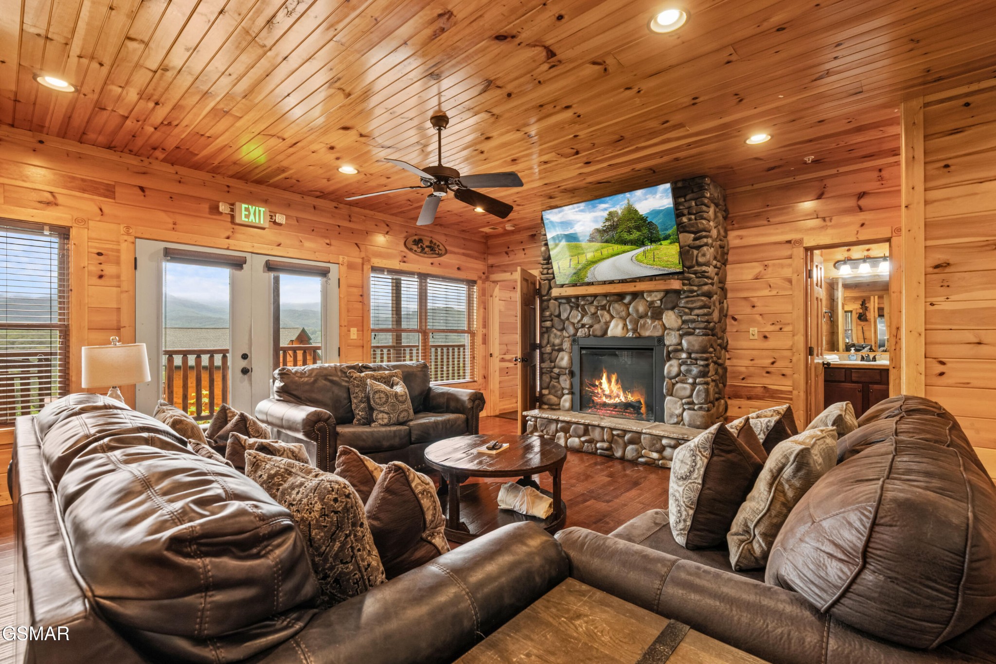 789 Mountain Stream Way