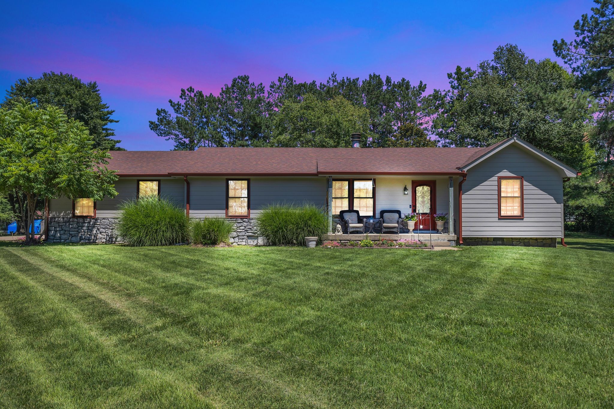 325 Dawn Dr