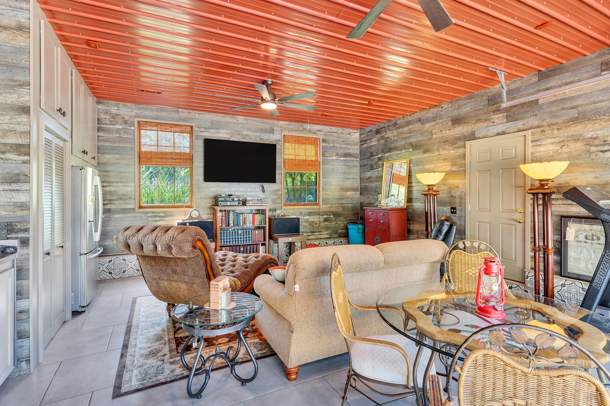 325 Dawn Dr