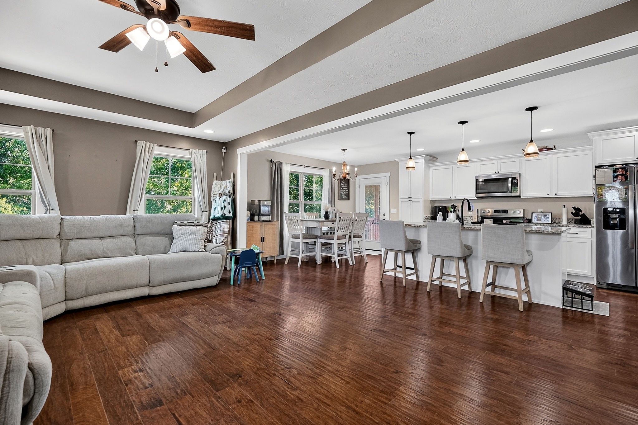1180 Cobblestone Dr
