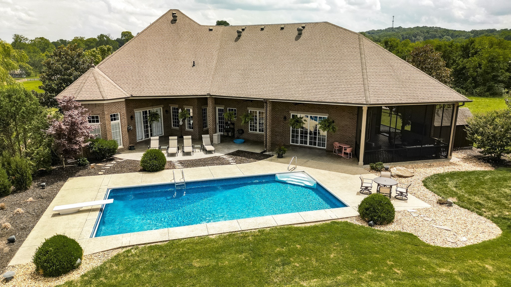 2436 Long Hollow Pike