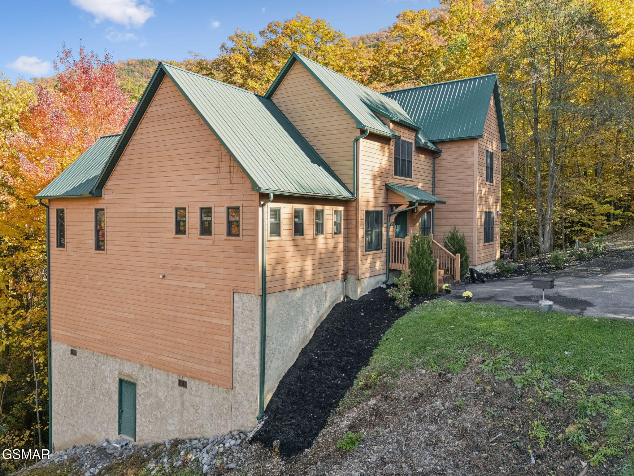 3715 Cinnamon Way