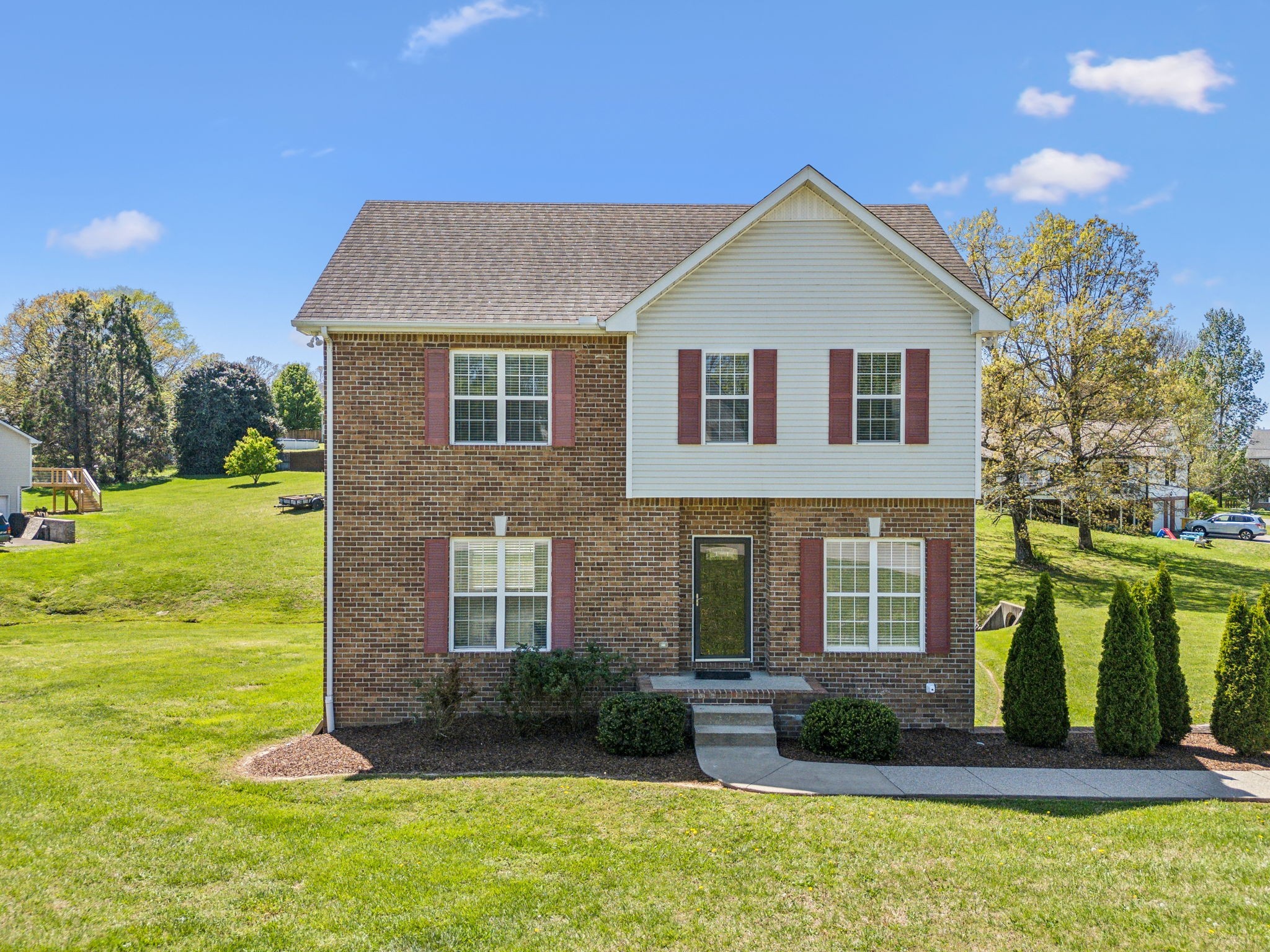 7415 Master Shane Rd