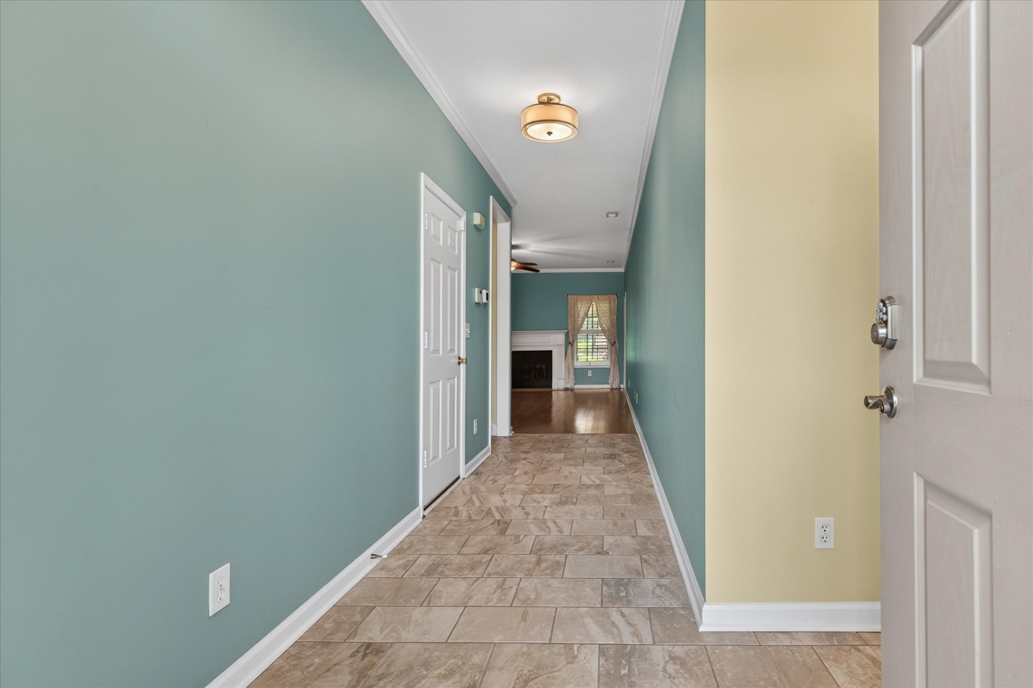 404 Country Club Ct