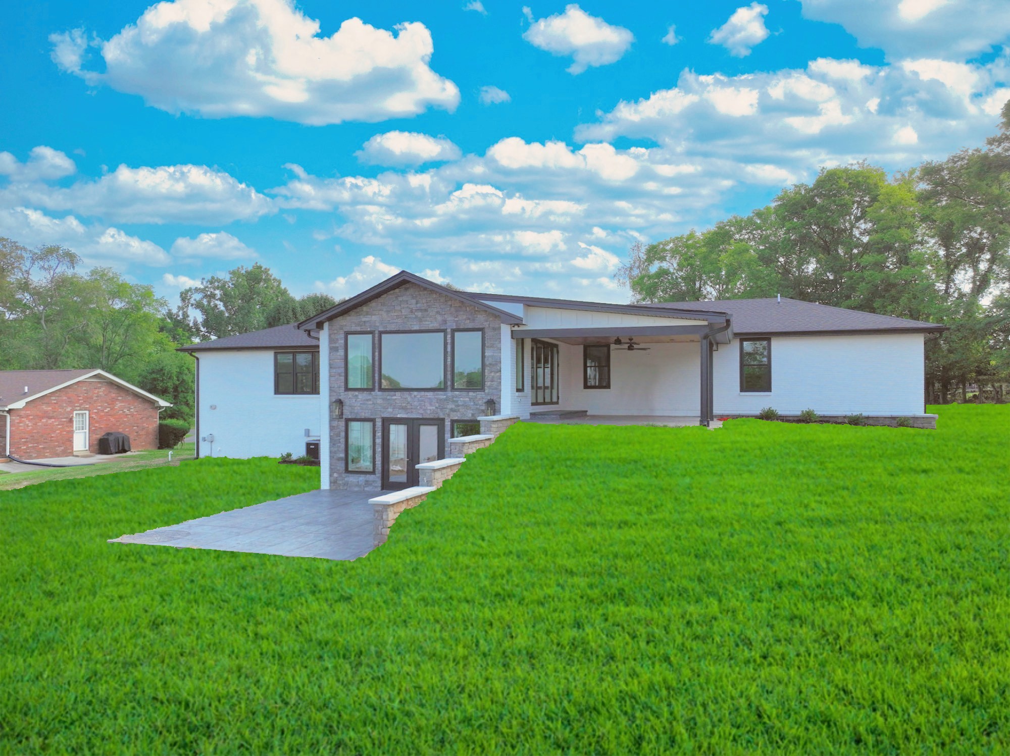 132 Circle Dr