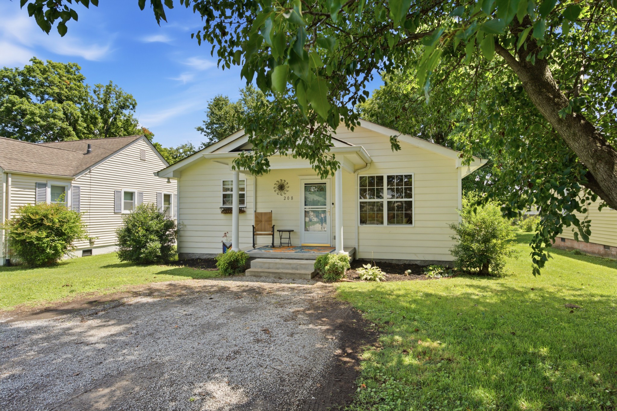 208 East Ave