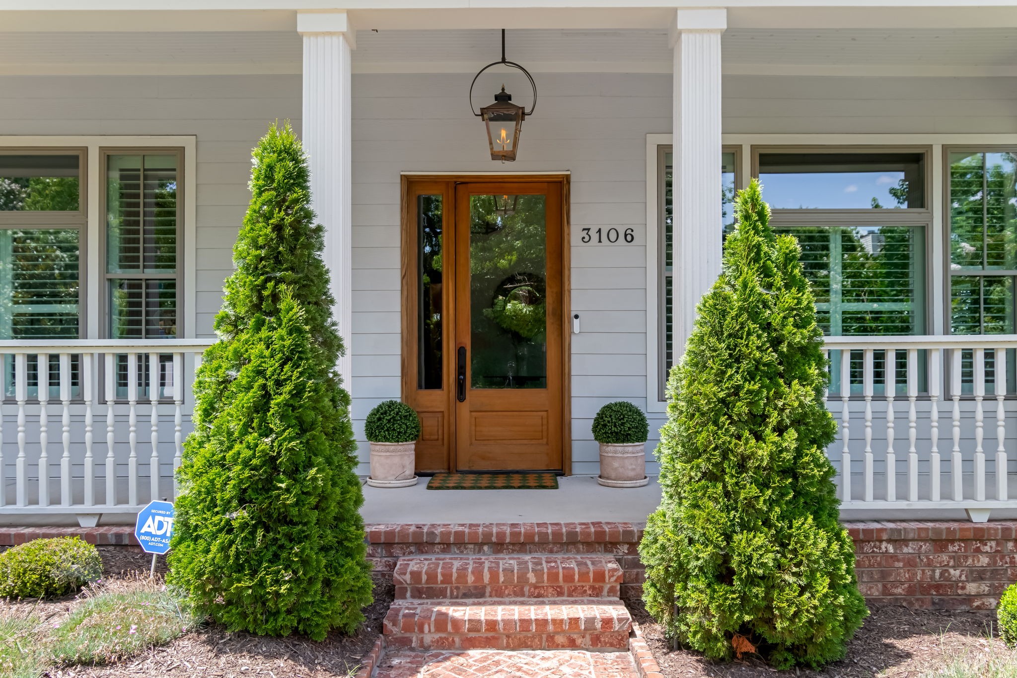 3106 Dudley Ave