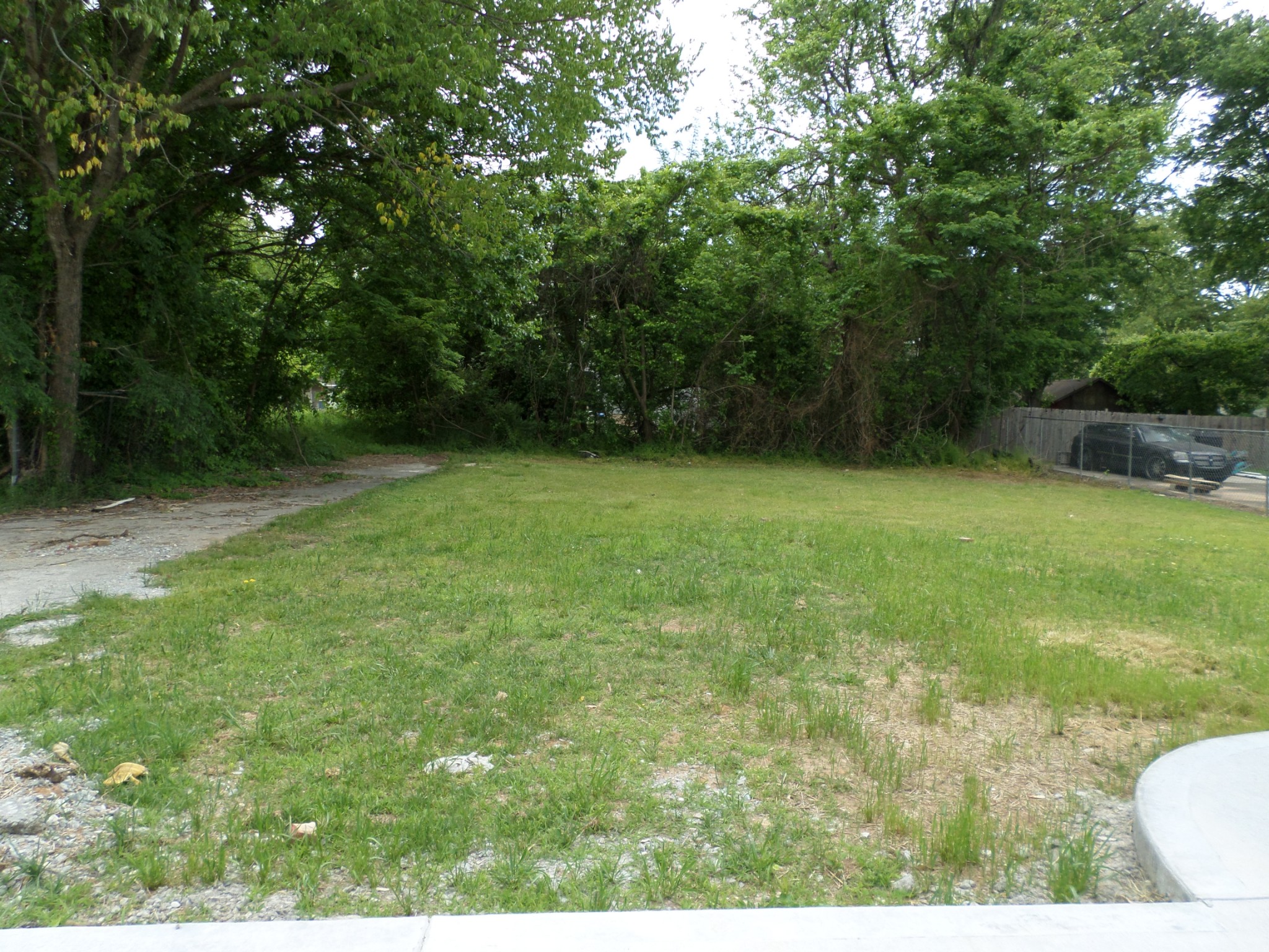 118 Peabody Ave
