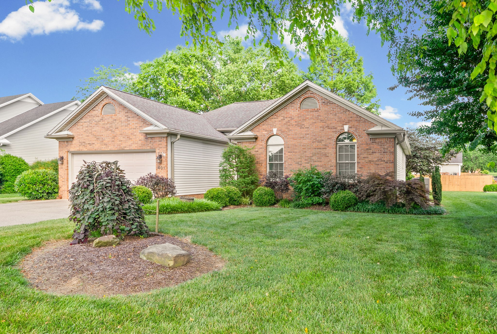 401 Irish Cir