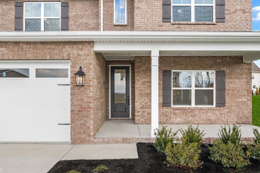 816 Hillock Trace
